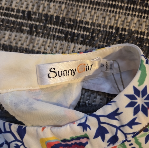 Sunny Girl Australia Colorful Print Sleeveless Top NWT Medium Vacation Resort - Picture 4 of 16